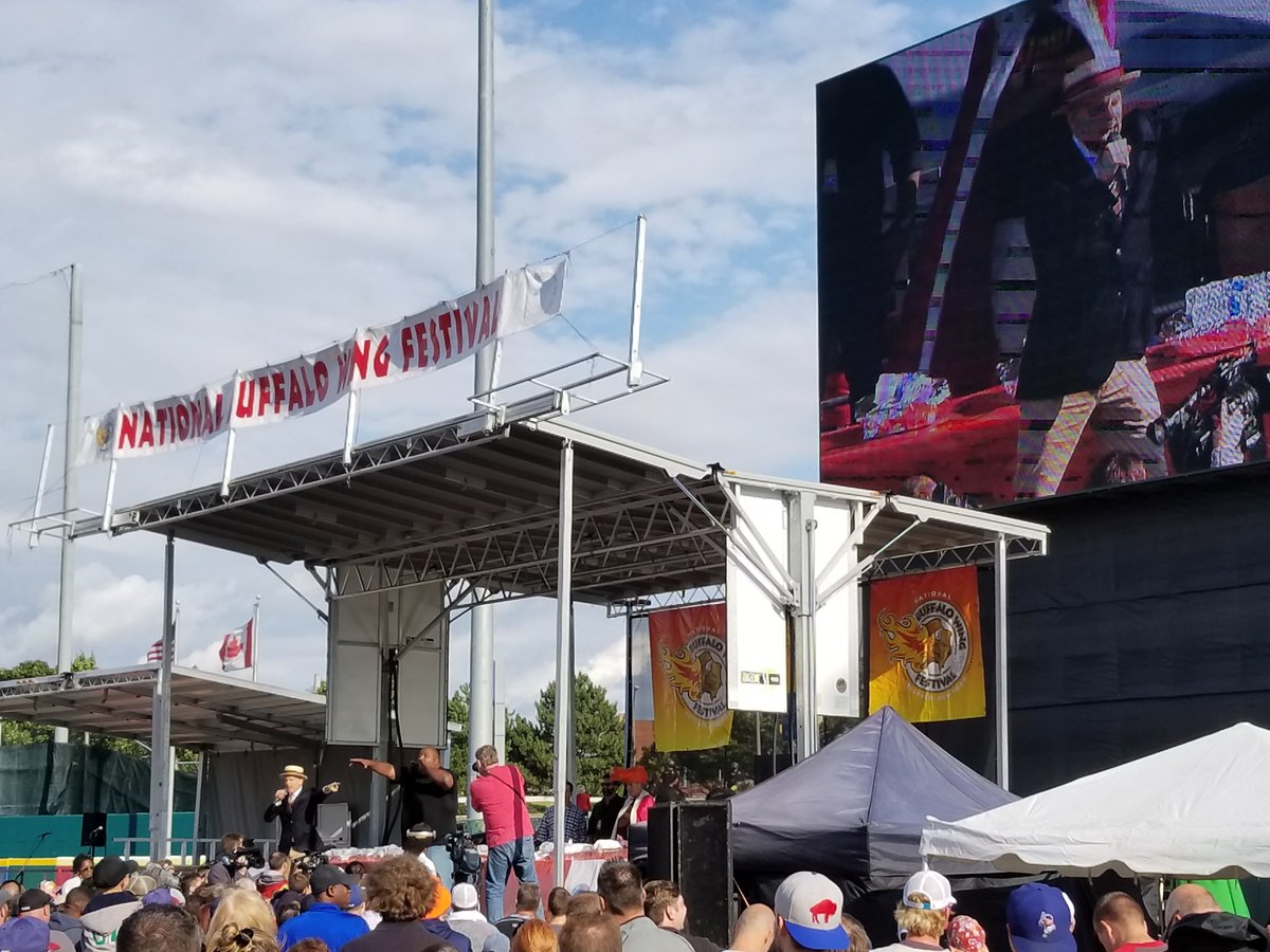 BuffaloWingWear's tweet photo. #MyLaborDayIn4Words chicken wing fest hangover #WingFest17 @WingFest https://t.co/64WQppTBPn