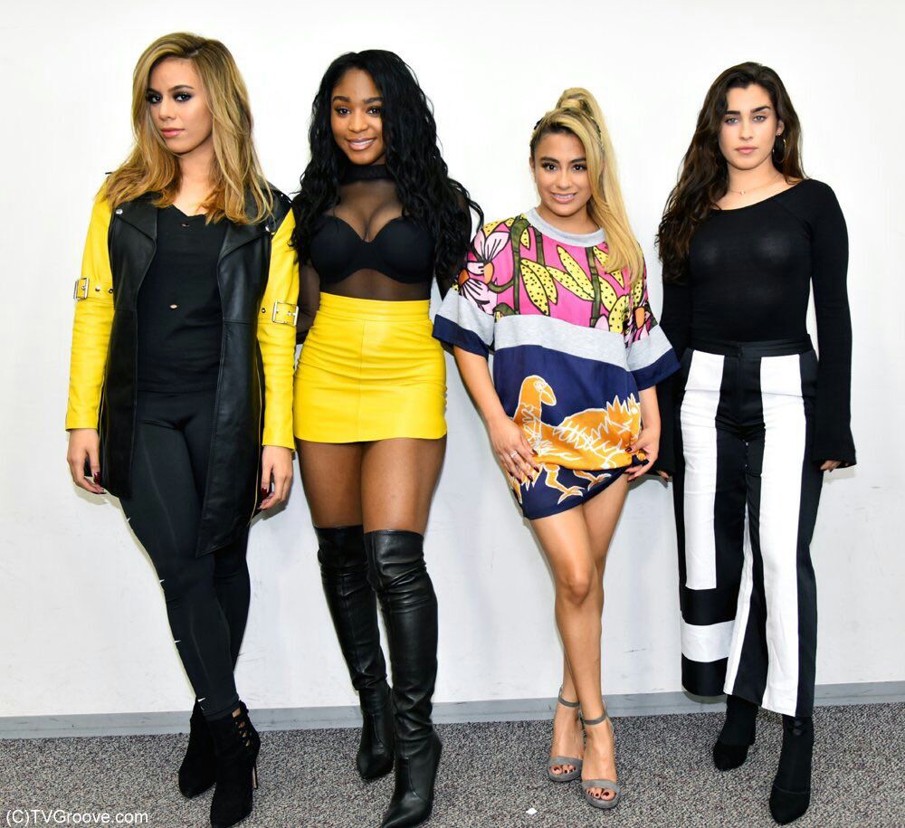 pheebskru's tweet photo. @MusicDayVzla #QuieroEnPortadaA Fifth harmony!! https://t.co/EgNwxpq6Zp