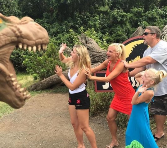 AllieD15688's tweet photo. This is why they are my favorite family ever!  @ChloeLukasiak @ChristiLukasiak @RealClarasWorld @luko  Love it! 🦖 #DanceMoms https://t.co/SvUjLdtVq3