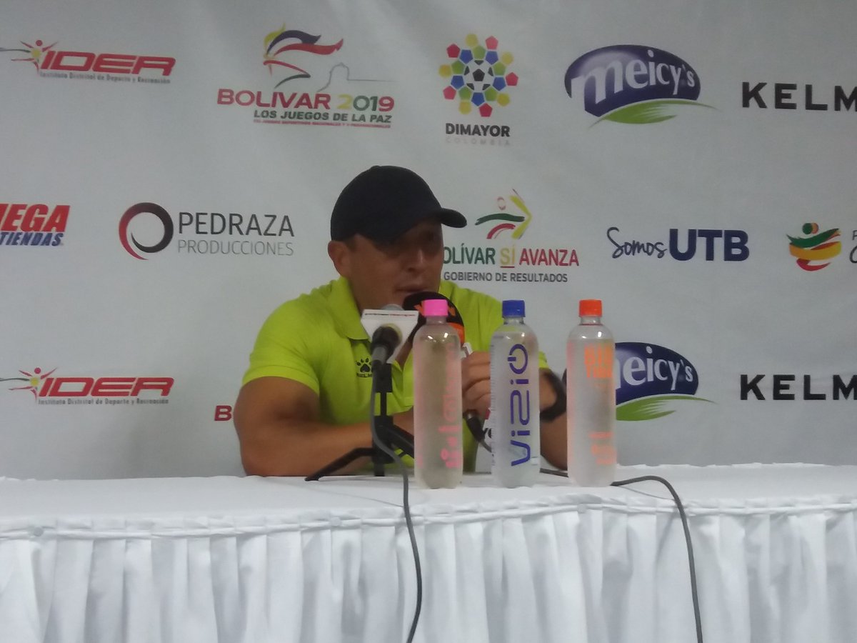 Sigue la rueda de prensa completa de José Fernando Santa a través de m.facebook.com/story.php?stor…