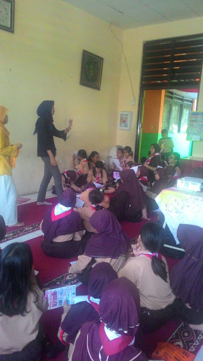 karamel_edu's tweet photo. Bulan Agustus kemarin kita @karamel_education ber keliling sekolah dan ber sosialisasi kepada anak-anak :+ https://t.co/penPlznLfR