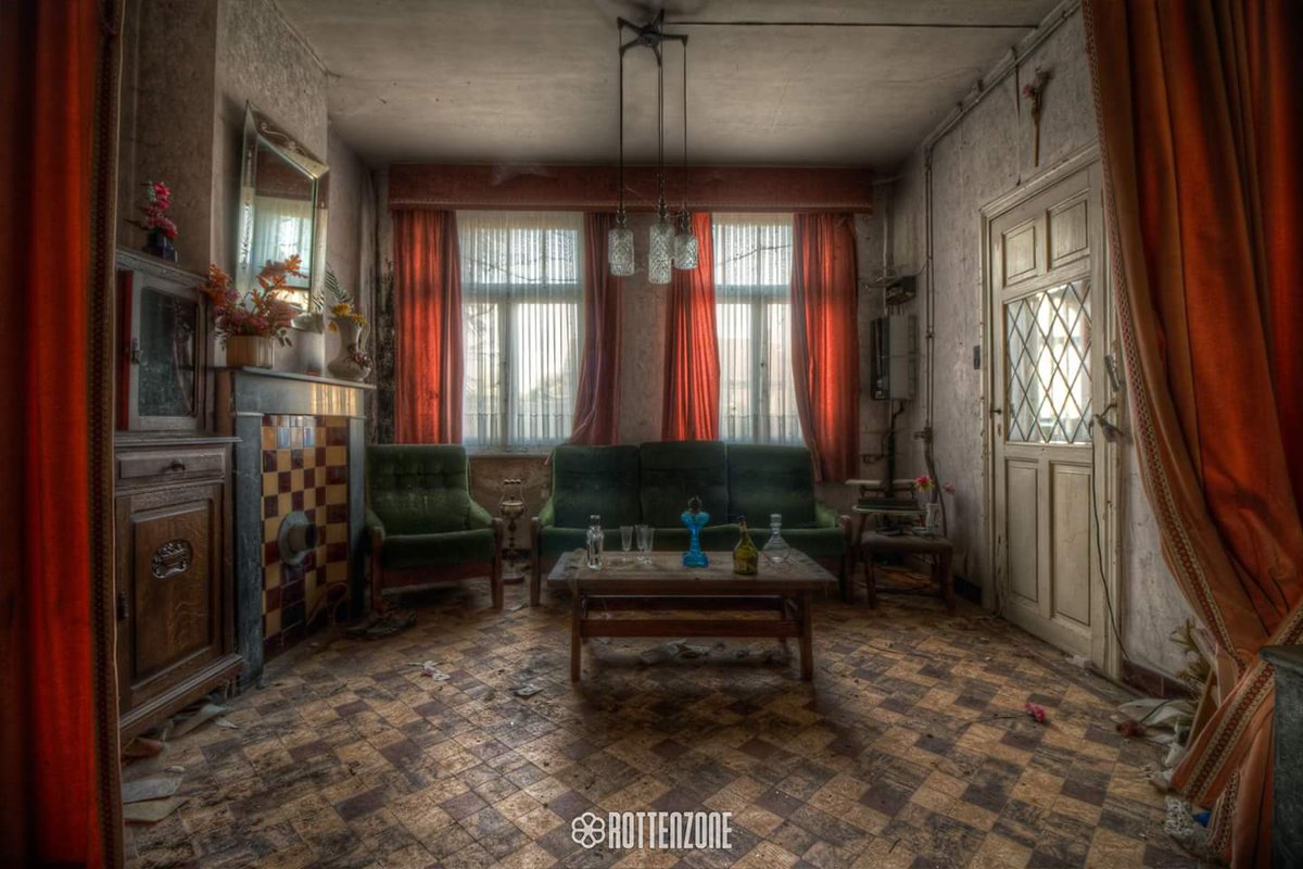 BeefeeJung's tweet photo. #lostplaces #lost #urban #urbanart #urbex #urbexpeople #urbexworld #decay #forgotten #urbanexplorer #urbanexploration #urbandecay #photo https://t.co/VeUK79dTUf