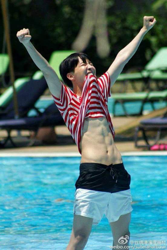 Lananh1363's tweet photo. Triệu hồi anh Jung đội trưởng, anh Jung siucula. Hey!Hey!
@BTS_twt 
#BTS8M https://t.co/WZTklGluOj