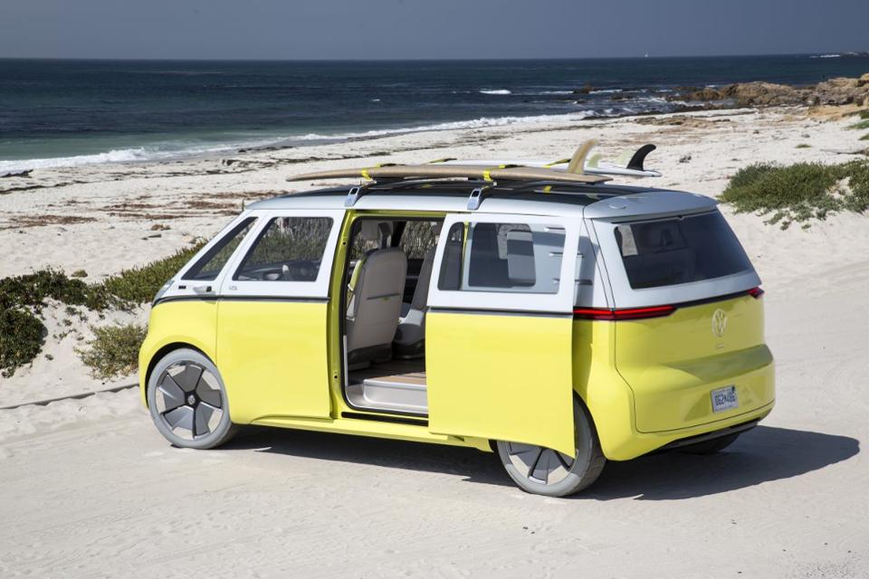 Forbes's tweet photo. Volkswagen is bringing back the iconic microbus in 2022 -- only this time it's electric https://t.co/SQ3b5Iyn61 https://t.co/JsSPnICTRq