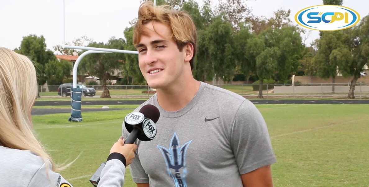WEB EXCLUSIVE: "Top Recruit" <a href="/jtmurphyy31/">Jt Murphy</a> RB for <a href="/CDMFOOTBALL/">CDM Football</a> spent some time w/<a href="/sarahjchaffee/">Sarah Taylor, M.S.</a> WATCH 🎥  scprepinsider.com/southern-top-r…