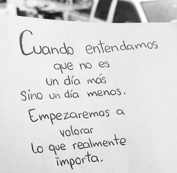 Niki_Vazquez's tweet photo. good night 👋🏻📝 https://t.co/7VGHdUMuq4