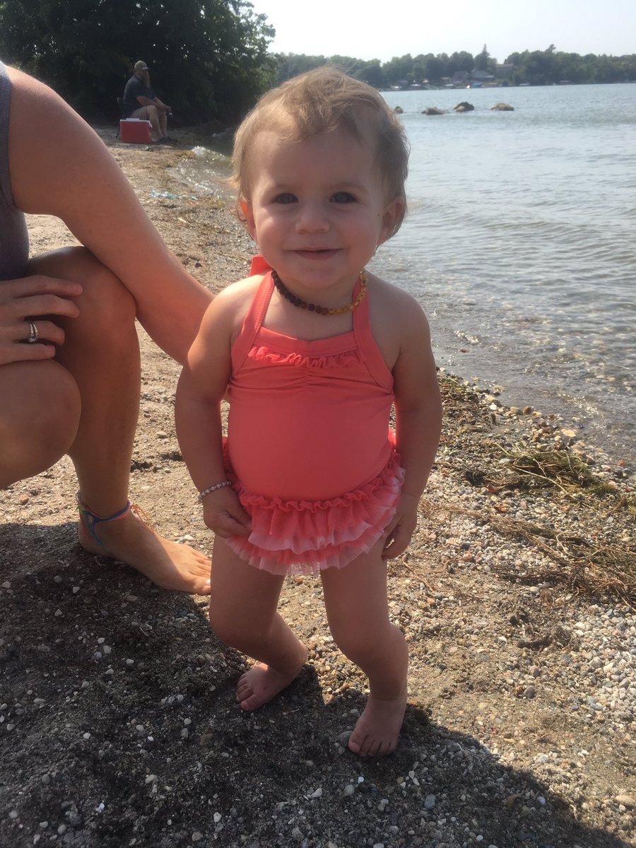 OnMommasMind's tweet photo. Happy 1st BIRTHDAY my baby girl
You truly are heaven sent👼🏼I love you with all my heart❤
#misspie https://t.co/KUohu5fdn0