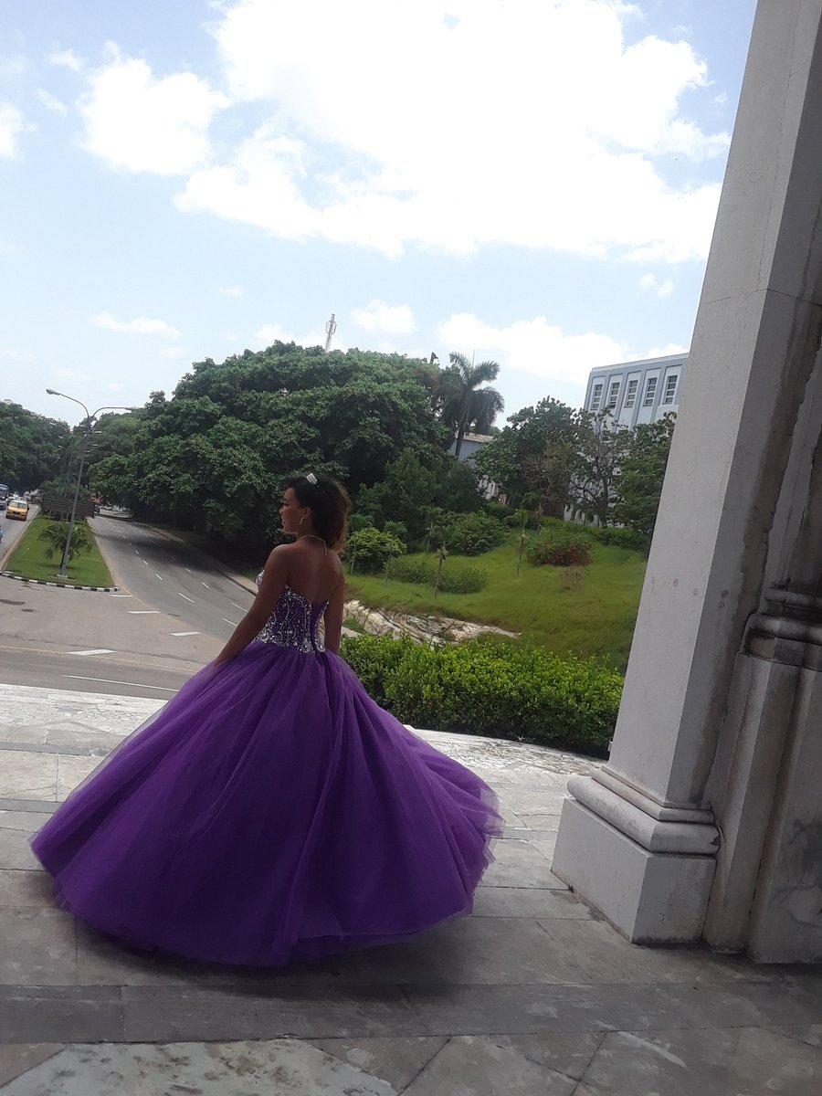 MassoStephany's tweet photo. #Mis15primaveras 😋 https://t.co/n7SMFxkpMs