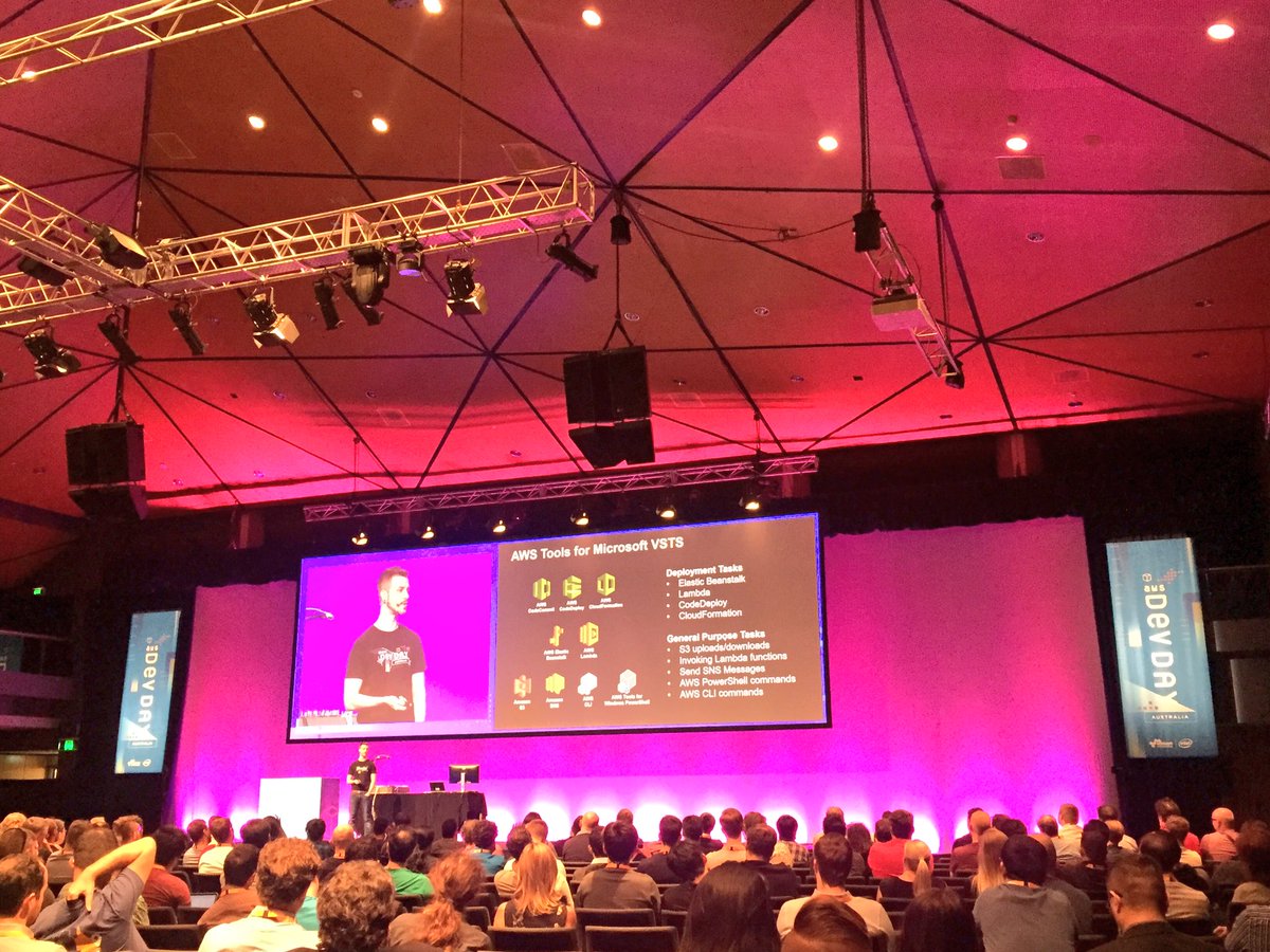 bijfeldcush's tweet photo. @jason_fulghum breaking down .NET Core &amp; Continuous Delivery on AWS! #AWSDevDay https://t.co/7kdOx2hrX3