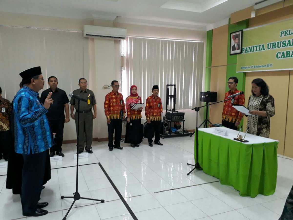 inspektorat_bkl's tweet photo. Inspektur @inspektorat_bkl @massa_siahaan mengikuti acara pelantikan anggota PUPN Cabang Bengkulu. https://t.co/Nbmyudykns