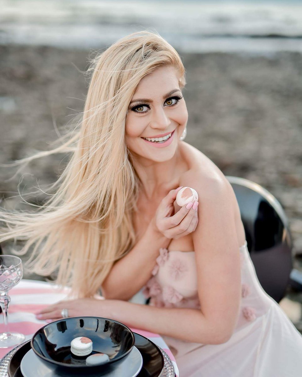 There is something #sweet in every day. Choose to see it ! #ChooseDay 🍭