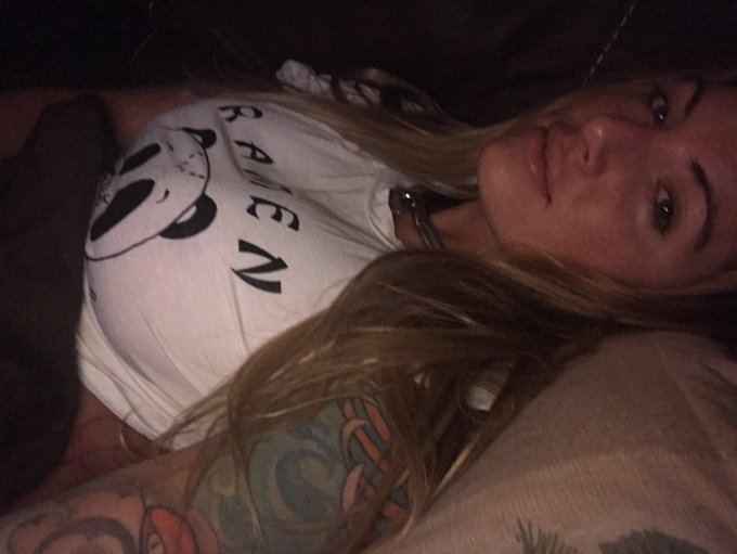 I'm lazy https://t.co/375LjtCcHt<a href="/tag/teaganpresley"class="tags"><span>#teaganpresley</span></a><a href="/tag/wednesdaymotivation"class="tags"><span>#wednesdaymotivation</span></a>