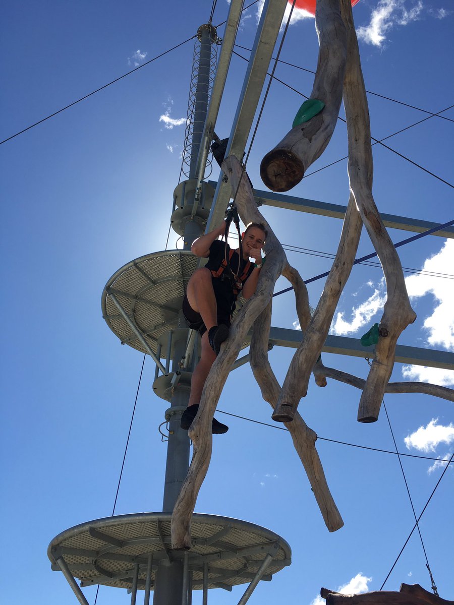 MsRatusau's tweet photo. @SarahRedfernHS Yr12PE hit @SkypeakAdv after winning the whole school #PSCchallenge #touchthesky #PDHPE #activelife #Classof2017 #PEisLife https://t.co/pnRxNigFbD