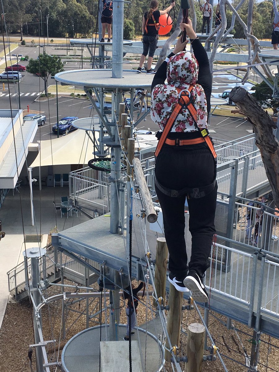 MsRatusau's tweet photo. @SarahRedfernHS Yr12PE hit @SkypeakAdv after winning the whole school #PSCchallenge #touchthesky #PDHPE #activelife #Classof2017 #PEisLife https://t.co/pnRxNigFbD