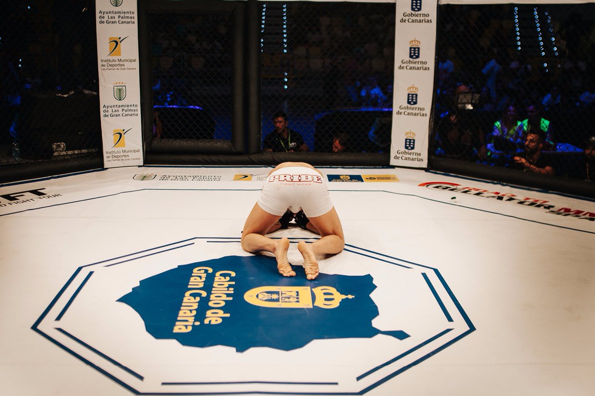 WFTOficial's tweet photo. #undercard #WFT7 #Road2Bellator #MMA "Pride"
Fotografía: Belfi Aguilar https://t.co/s6xcaA9rdR
