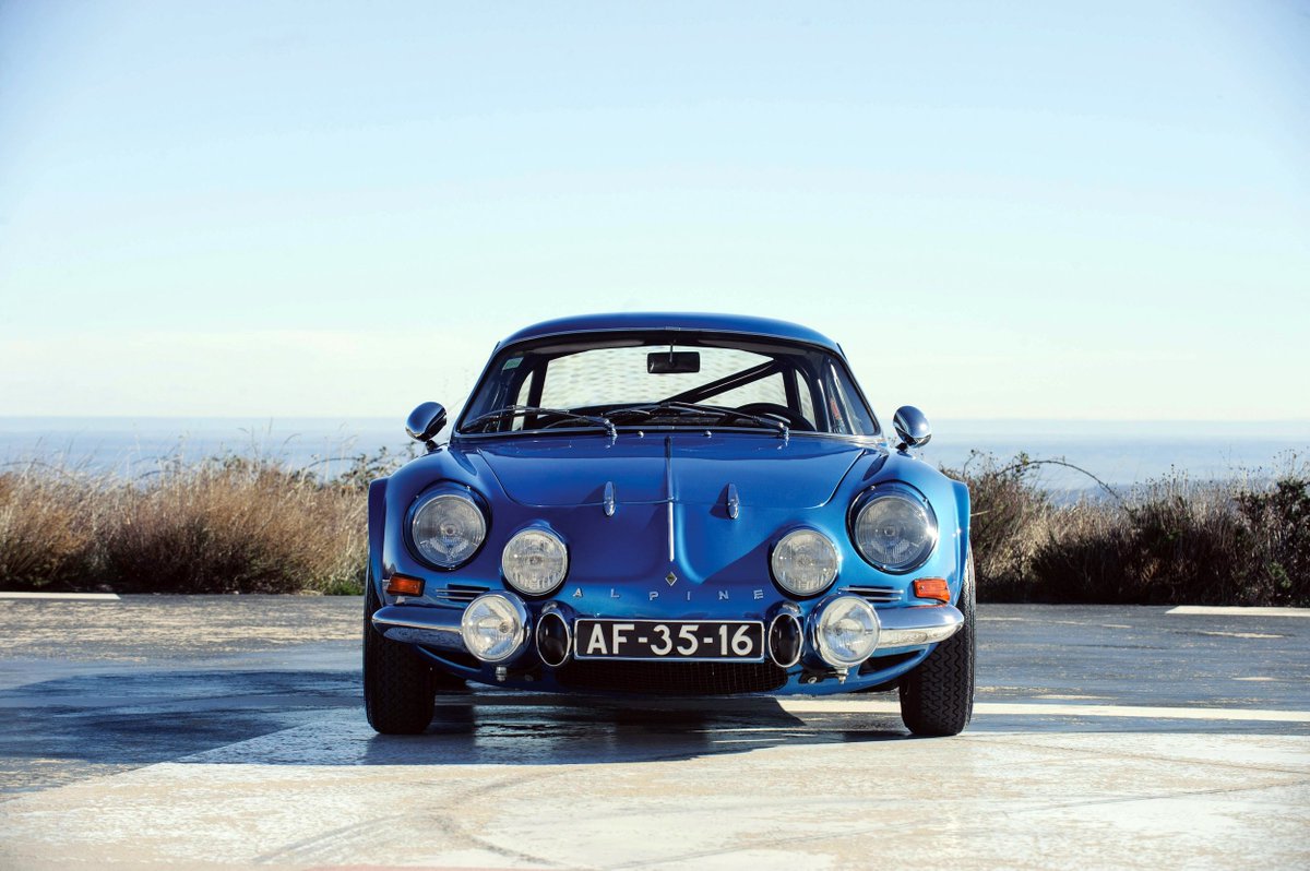 OilAndGrip's tweet photo. @alpine_cars A110, toda una leyenda francesa de las de antes. Descúbrela aquí:
https://t.co/zPoImi9TCr
#Alpine #A110 https://t.co/6eYRxlSgtF