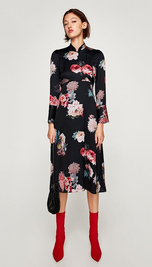 tu_moda_online's tweet photo. 💐 Estampados florales 👉 Inspiración e ideas 🔜 ¡La #tendencia de #moda para otoño invierno! https://t.co/tKhI4MdxZO #Looks #FelizMartes 😍 https://t.co/PeA2gSGlme