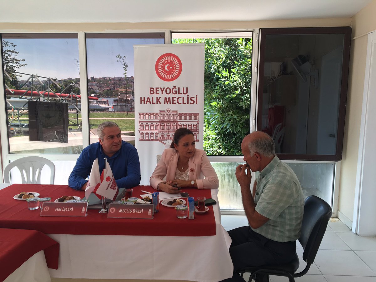 cakmaktasekrem's tweet photo. 15 bölgede Meclis üyelerimizin yapmış olduğu halk Meclis'leri vatandaşlarımızın sorunlarına çözüm üretmeye devam ediyor @AhmetMisbah https://t.co/d0yHgkpA6U