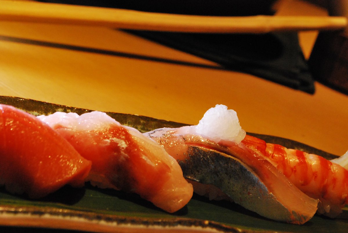 今宵も、一貫一貫、真心こめて。
#広尾すし家 #渋谷 #マンション寿司
goo.gl/7MgYjn