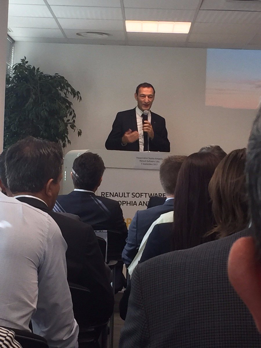 AKTANTIS's tweet photo. .@ACorjon_xiii , président de #RenaultSoftwareLabs inaugure @SophiAntipolis un nouveau centre de R&D @Groupe_Renault 🚗 #vehiculeconnecte https://t.co/xCKlsAaCjY