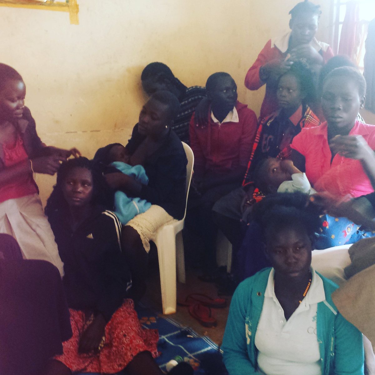 Tesdefu's tweet photo. Our youth needs to be empowered and it can be done through good education and vocational training. https://t.co/j89FoZShGw