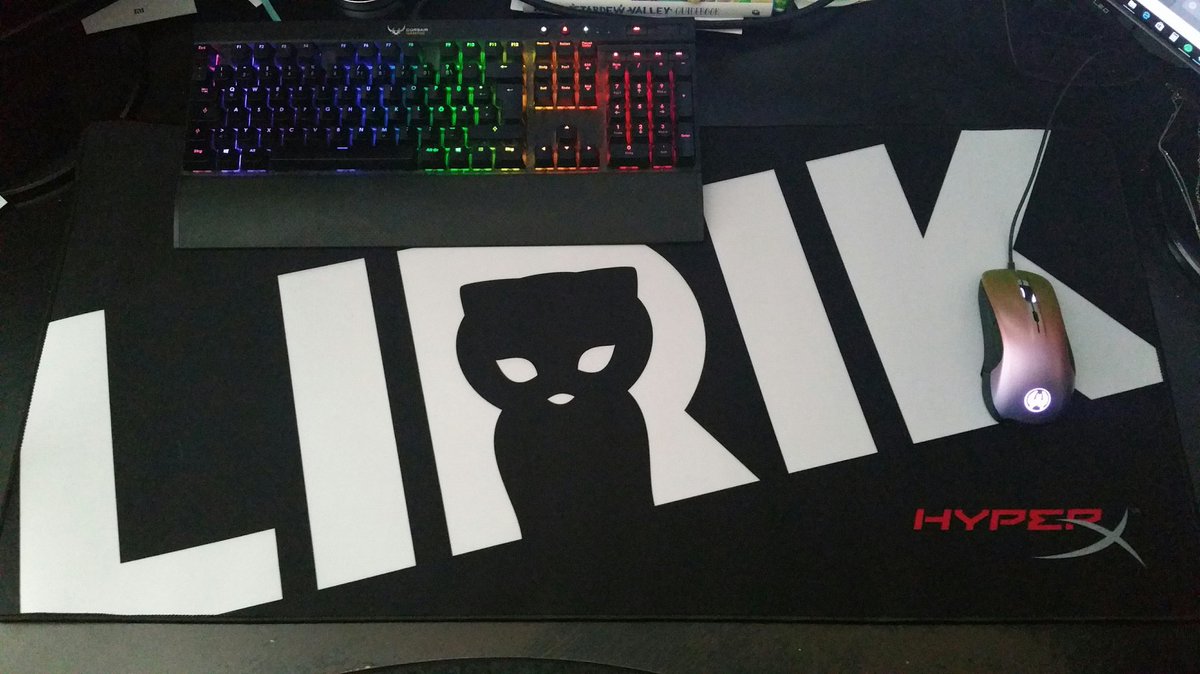mari_mkay's tweet photo. Es ist da und es ist einfach riesig, holyyy :'D 
#Fangril https://t.co/R8qyAkoQFH