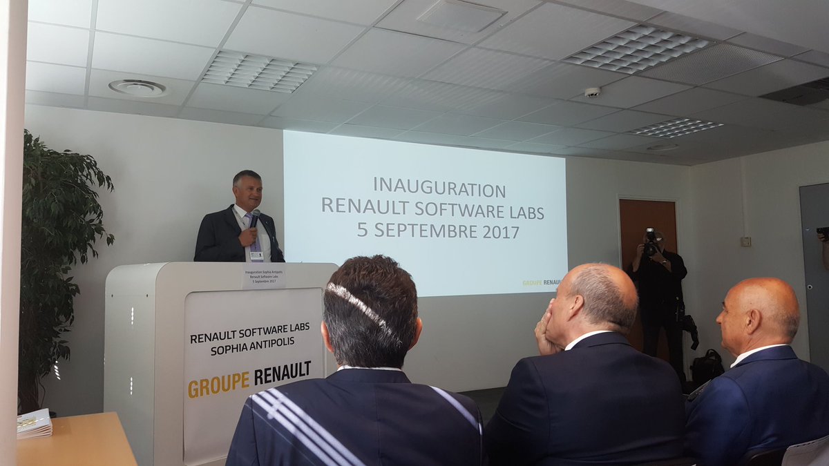 LLondeix's tweet photo. Inauguration du #RenaultSoftwareLabs de #SophiaAntipolis, + de 100M de lignes de code dans la #VoitureConnectée! @Groupe_Renault #automotive https://t.co/dt1sBT8YM6