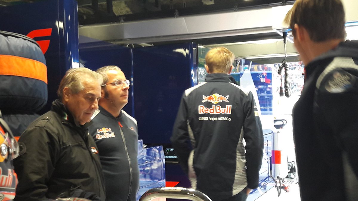 Durango_team's tweet photo. Sunday in Monza!!!
#DURANGO
#MONZACIRTUIT
#F1
#ALONSO
#REDBULL
#MCLARENHONDA https://t.co/dUjqzEabn2