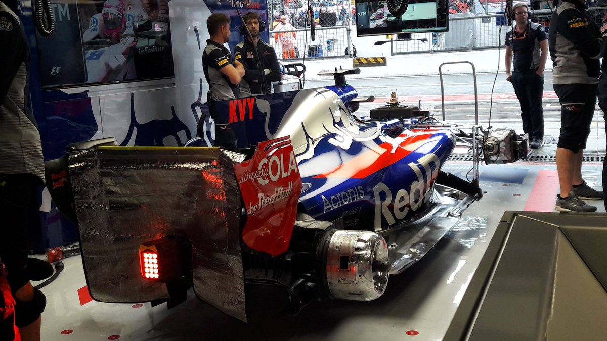 Durango_team's tweet photo. Sunday in Monza!!!
#DURANGO
#MONZACIRTUIT
#F1
#ALONSO
#REDBULL
#MCLARENHONDA https://t.co/dUjqzEabn2