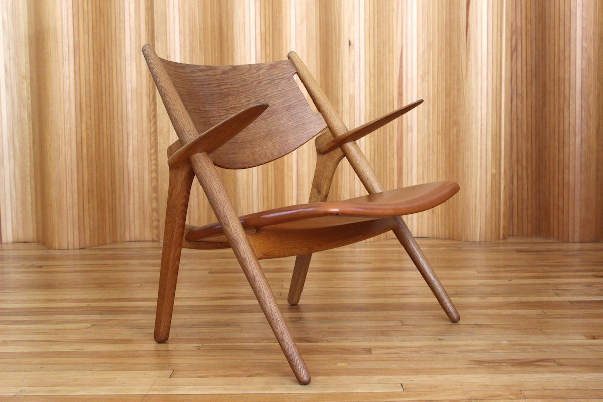 20thcantiques's tweet photo. Website just updated with some rare & stunning pieces @20thcantiques including #arnevodder #hanswegner #peterhvidt See more @vntg_design https://t.co/ThA1MFiw6g