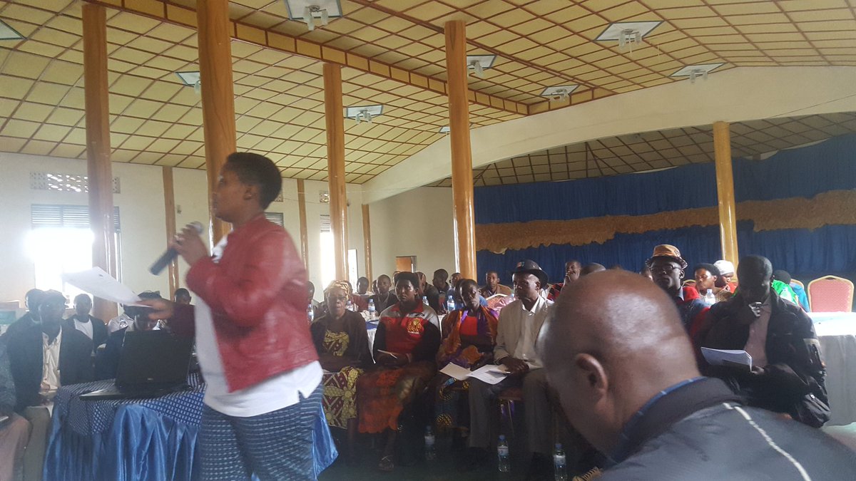 kharmxas's tweet photo. @agabaemile @JeanMuramira @marineumukunzi Knowledge en Experience sharing #TrainingofMastersTrainers #IAKIB #Peerlearninggroups https://t.co/zmyNBG4bsk