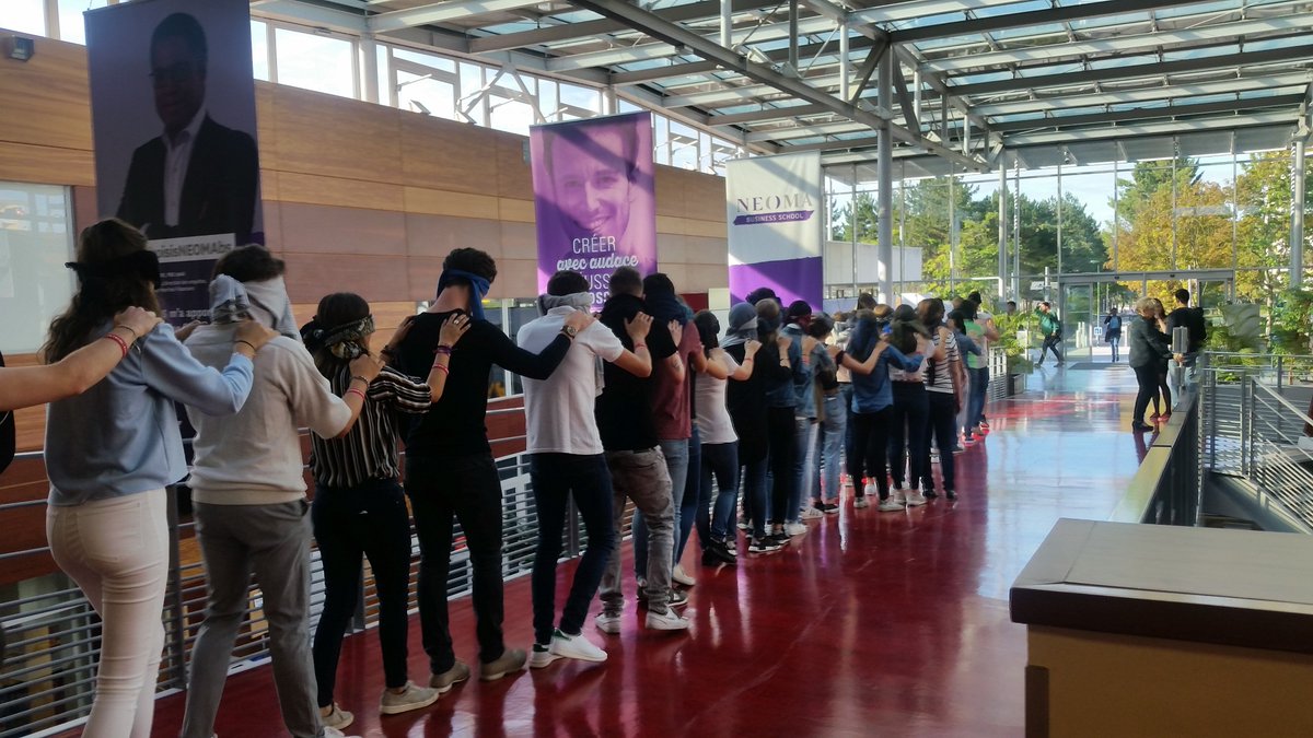CMicolon's tweet photo. Starting Days 2017 @NEOMAbs_Reims #teambuilding https://t.co/hacTjwf7XZ
