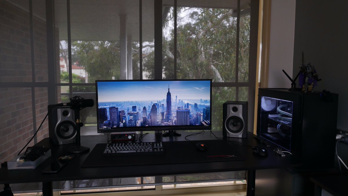 mcthanksmatt's tweet photo. @TheNextGamerTV @Intelanz @TheNextGamer @pccasegear #SaveMePCCG
My setup needs some RGB! :D https://t.co/OAR3QJqqfs