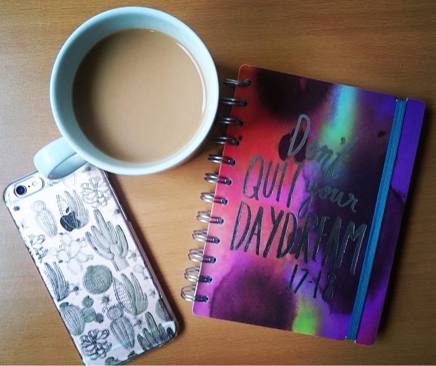 nourishliftlove's tweet photo. Getting organised today with my cute new @frompaperchase planner and phone case!
•
•
•
#stationaryaddict #papercha… https://t.co/aihNZ3ERQ9 https://t.co/SDu5XsQUnI