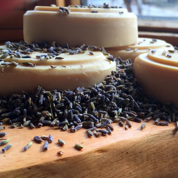 online_shopiee's tweet photo. #sillygoatssoap use #naturalfats, #oils and #fragrant extracts to produce our long lasting, #moisturizing bar #soap https://t.co/IEXTUzPtgf https://t.co/A6rPHDmQQI