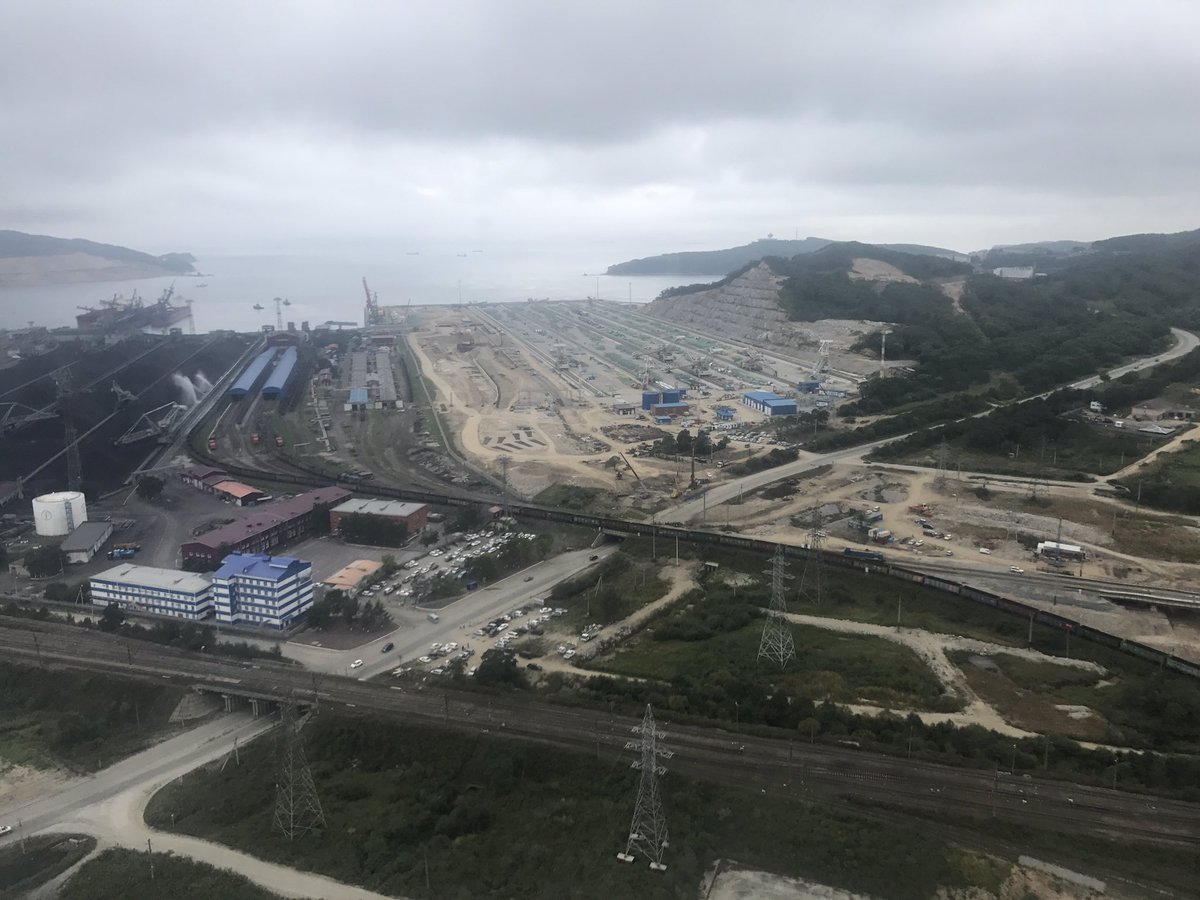 Владивосток ОХУ-ын зүүн хязгаар.Монголчуудын далайд гарах транзитын гэрээ!Уламжлалт найрсаг харилцаа огцом сэргэж бн.🇲🇳🇷🇺😁