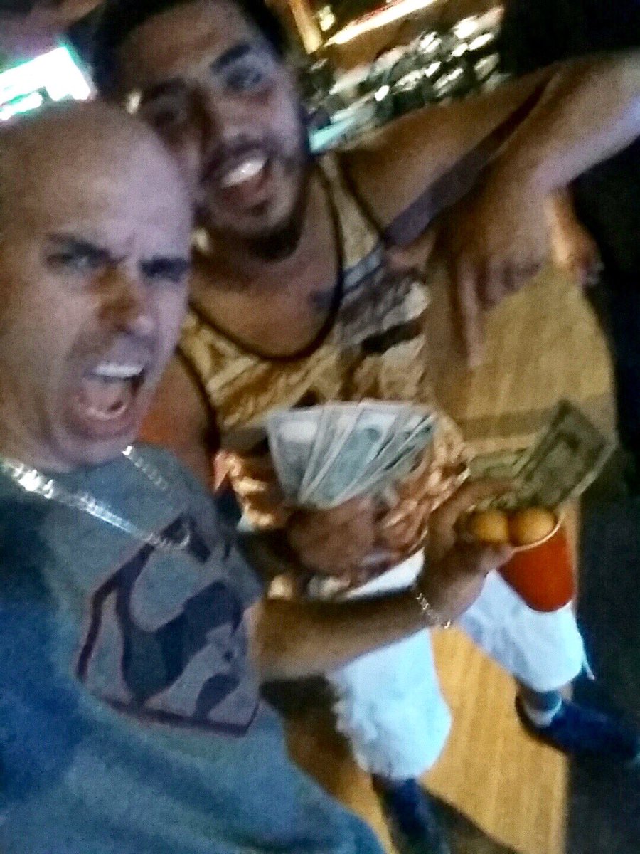 konejos's tweet photo. I'm done playing with these niggas dawg! RUN ME MY FUCKING MONEY🐰🐰🐰#Superman #Champ #AndroidPic https://t.co/7bx6WXBR5m