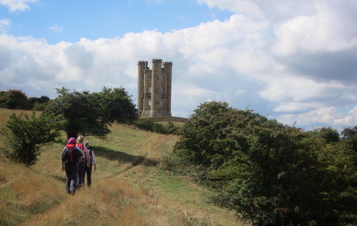 Late_Available's tweet image. September, perfect month for a last minute walking holiday. @Late_Available #Cotswolds #CotswoldsWay