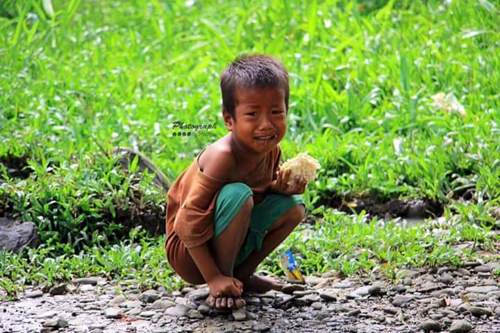 #Rakhine in Myanmar.
I feel a great sorrowful to this fig.
Please stop crying poor child😢
Are there human rights for Myanmar?
No justice.