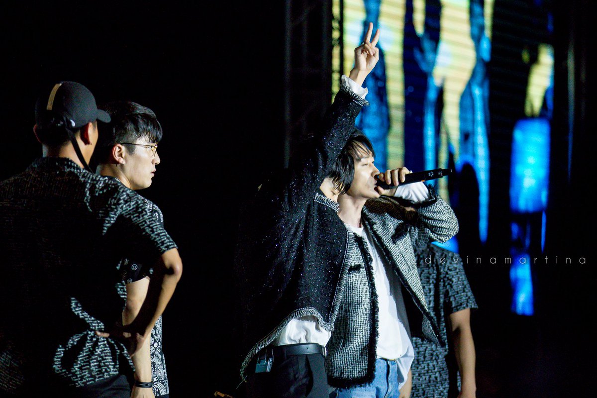 _devinamartina's tweet photo. 170904 Super Junior D&amp;E #이동해 #동해 #은혁 #SuperJunior #Donghae #Eunhyuk #kbee2017Jakarta #KBEE https://t.co/V0bc85gx62