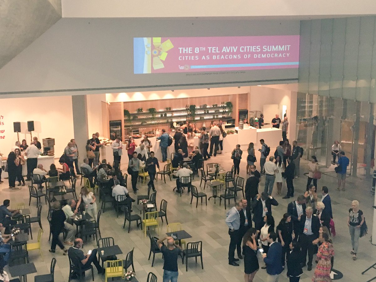 julieartis's tweet image. Début de la journée au Tel Aviv Smart Cities Summit pour échanger sur les villes innovantes de demain #SmartCity #DLDMTPFrenchTech