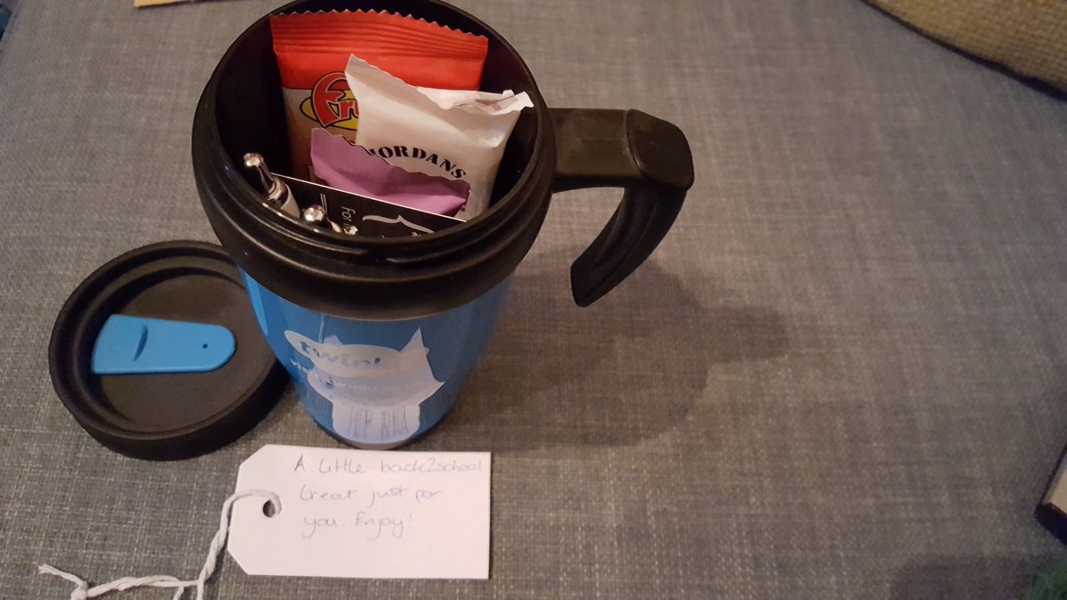 MrsHumanities's tweet photo. I have so many unused @TwinklCares mugs that I made a load of these for colleagues. #back2school #teacher5aday #teacherwellbeing #happyfaces https://t.co/UEzSL6Ozc8