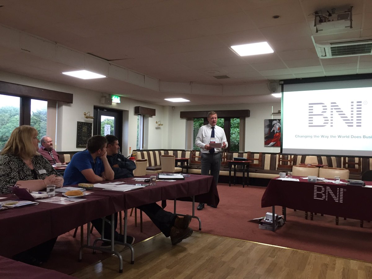 Great to see everyone at <a href="/BNIBridgeHudds/">BNI Bridge Hudds</a> this morning wi member Charles from CEM Financial doing Ft. Presentation #Pensions &amp; #AutoEnrolment