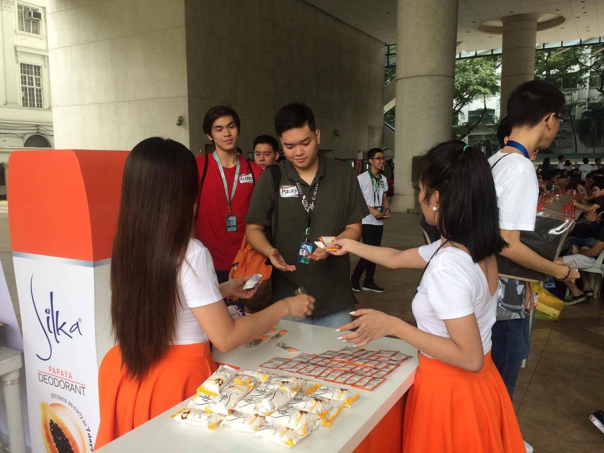 DLSU_LAMB's tweet photo. Silka gives you the confidence you need to start the school year fresh and clean.
#AlagangSilka #SilkaInDLSU #LPEP2K17 https://t.co/ZK6RuY72DY