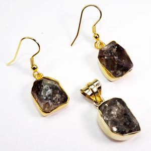 SMGLOrg's tweet photo. #Jewellery #Pendants #Rough #Herkimer #gemstone #Set #gold #bezel #Earring
 #gift #brass #handmade #jewelry $8.99
https://t.co/7jaek1fC9l https://t.co/J5gTdzJWyZ