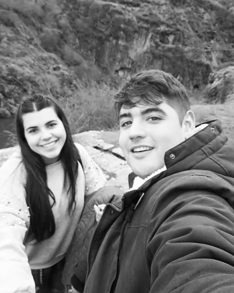AsunAguado's tweet photo. Muchas felicidades ,Que te quiero mucho y lo pases bien en tu cumple y que te hagan muchos regalitos ,besos guapisimo😗😗🎁🎉🎉🎉🎉 https://t.co/5etcKPvzle