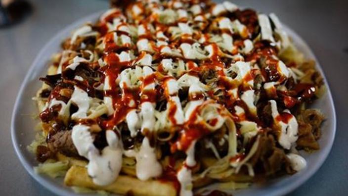 gamefreak431's tweet photo. @ElyseWillems Try a HSP while you're here, it's a delicacy. Also if you're looking for quality bants on Friday pls join us on @TheGameJungle https://t.co/e5h93mAQE4