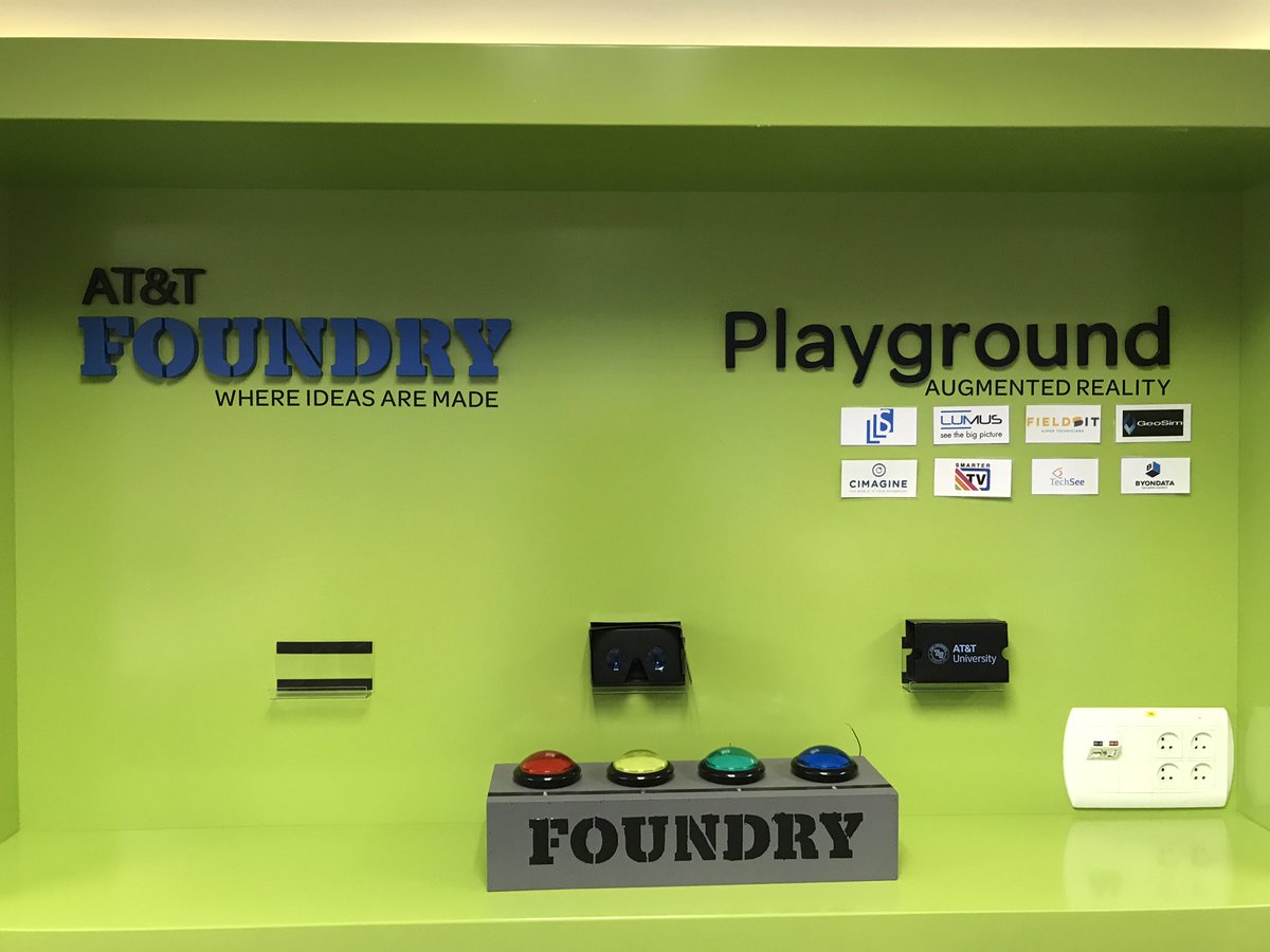 RMagnifico's tweet photo. At #ATTFoundryTeam by @ATT to keep them from going obsolete. #agile #FoundryFever #innovation @LVentureGroup @ItalyinIsrael #4YFN #startup https://t.co/tN02z3cR0P