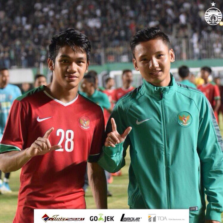 HooliganMenteng's tweet photo. Jgn lupa nanti nonton aksi timnas U19 berlaga di aff cup 2017
Mari kita doakan agar dpt meraih kemenangan 🔴⚪💪
#TimnasDay
#GarudaFightOn https://t.co/0kDtRIHU1b