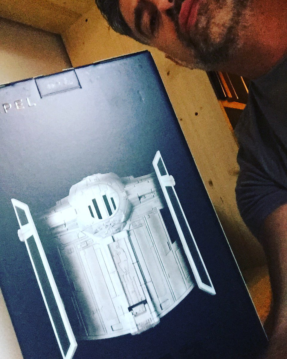 emilio_cozzi's tweet photo. FECCIA RIBELLE #PropelDrones @starwars #StarWarsDrones https://t.co/xQojRToNfo